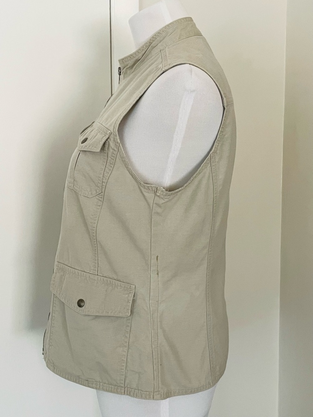 Eddie Bauer Ripstop Beige Khaki Women’s Hiking Utility Vest Size M - Picture 6 of 9